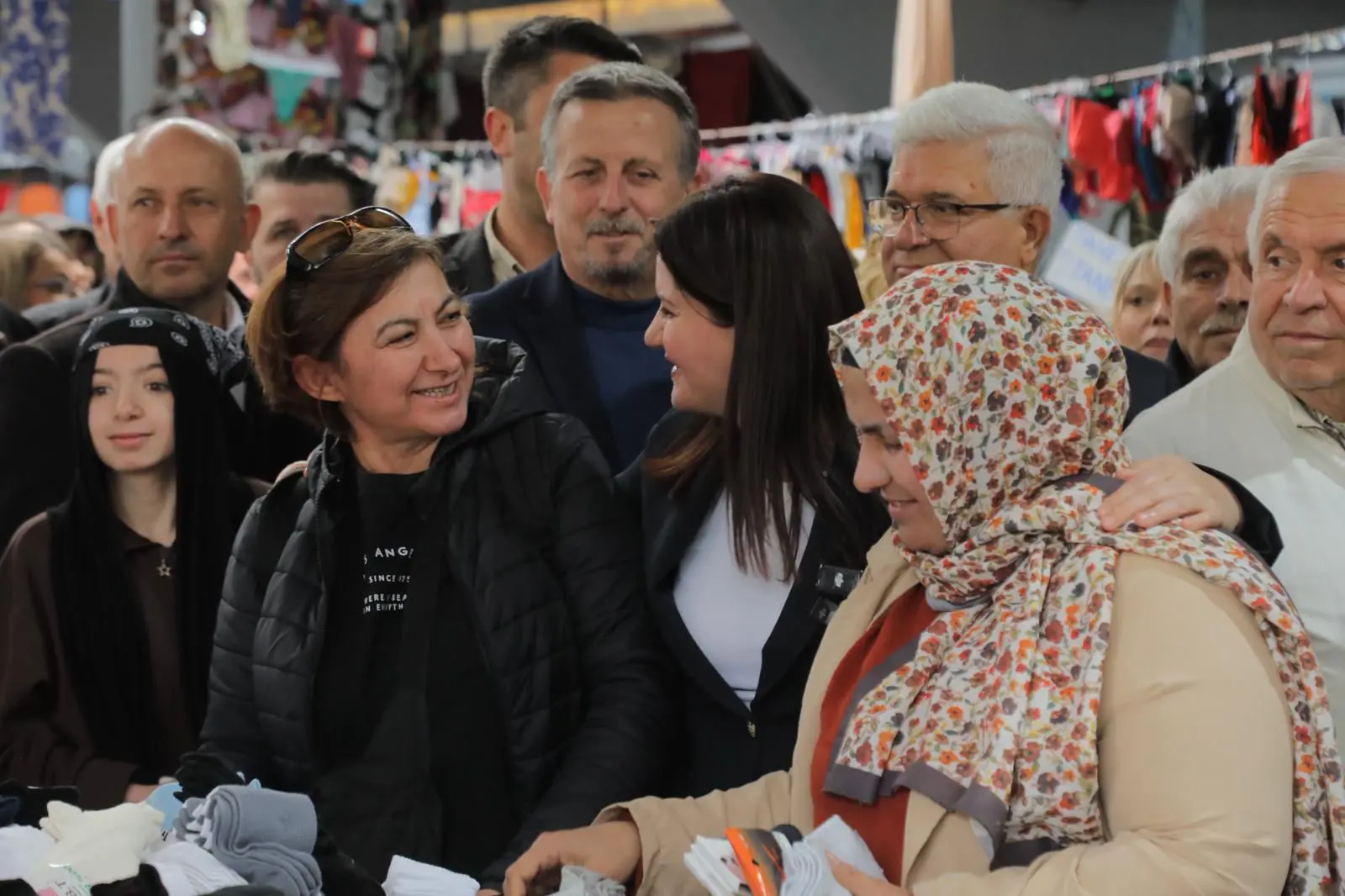 BALKAN PAZARI YENİ YÜZÜYLE HİZMETE BAŞLADI galeri görseli